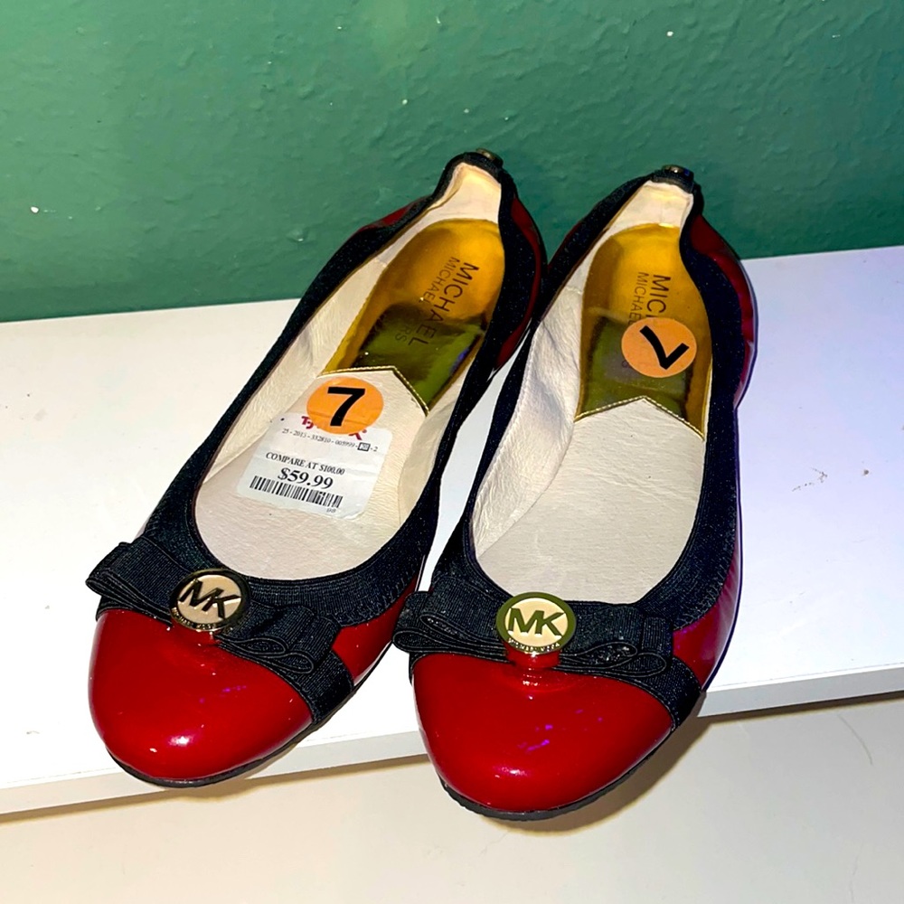 BRAND NEW Michael Kors flats shoes slippers